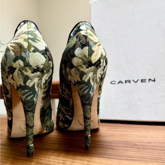 RARE Tapestry and Leather Carven Pumps Heels 41 10.5 Made in Italy - Picture 6 of 16
